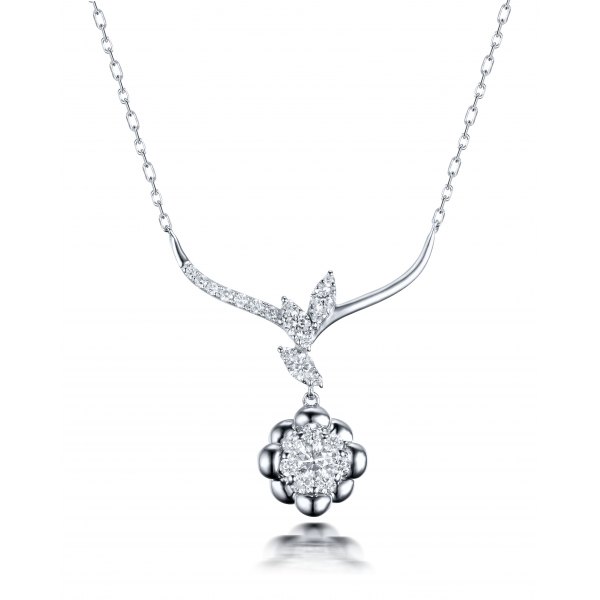 Lynnia Diamond Necklace 18K White Gold
