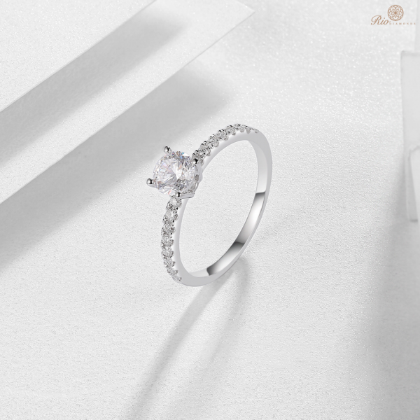 Yara Diamond 18K White Gold Engagement Ring Casing