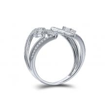 Makara Prong Diamond Ring 18K White Gold 