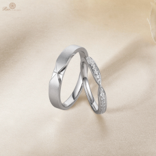 Quins Diamond Wedding Ring in 18K White Gold (Pair)
