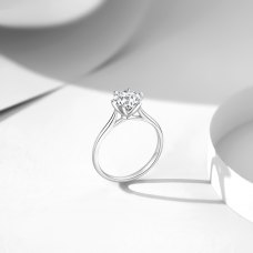 Akio Solitaire Engagement Ring Casing 18K White Gold