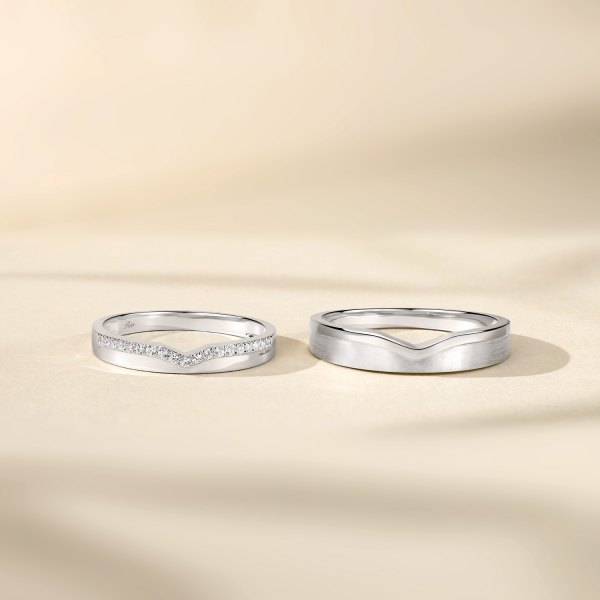 Aoi Platinum Diamond Wedding Ring (Pair)