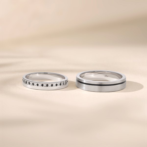 Nara Platinum Diamond Wedding Ring (Pair)