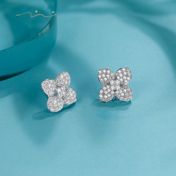 Flower Bay Diamond Earring 18K White Gold