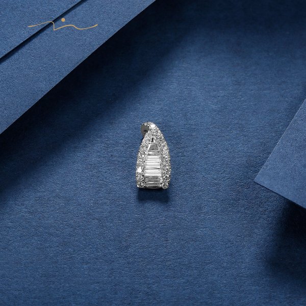Biol Diamond Pendant 18K White Gold